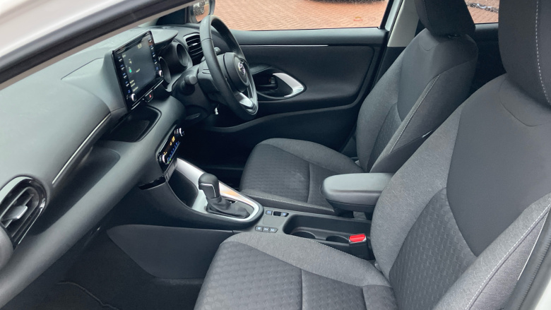 Toyota Yaris 1.5 Hybrid Design 5dr CVT Hybrid Hatchback